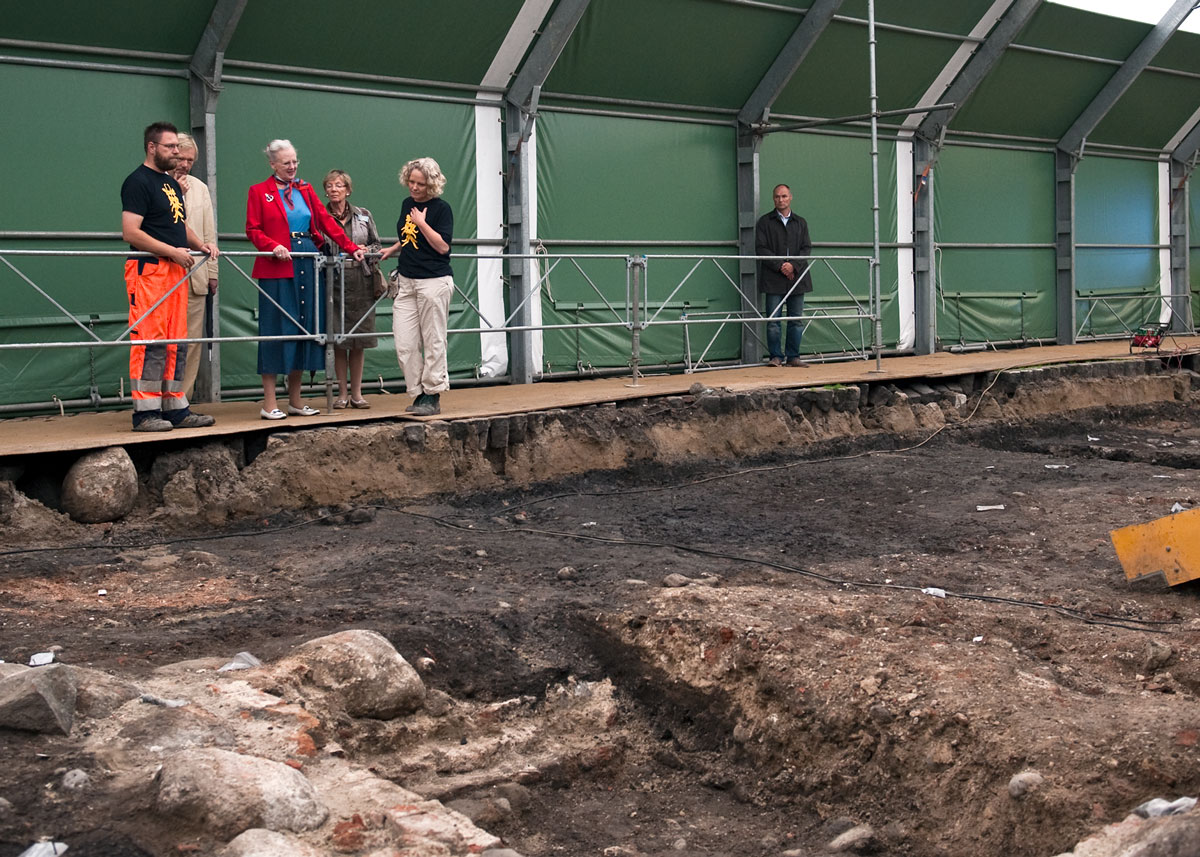 dronning-margrethe-ved-bispetorv-udgravning